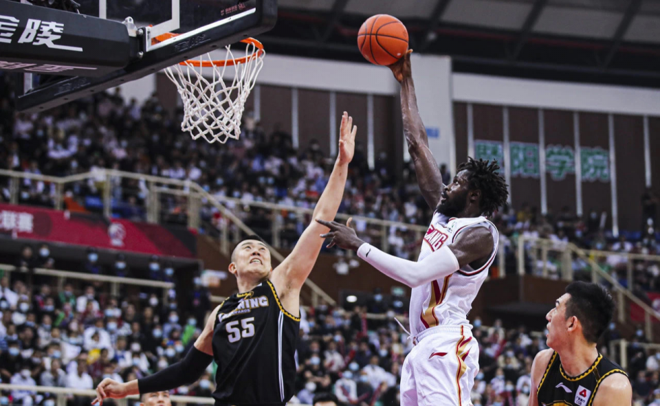 卡利亚里攻守兼备，成为冲击前四的黑马？