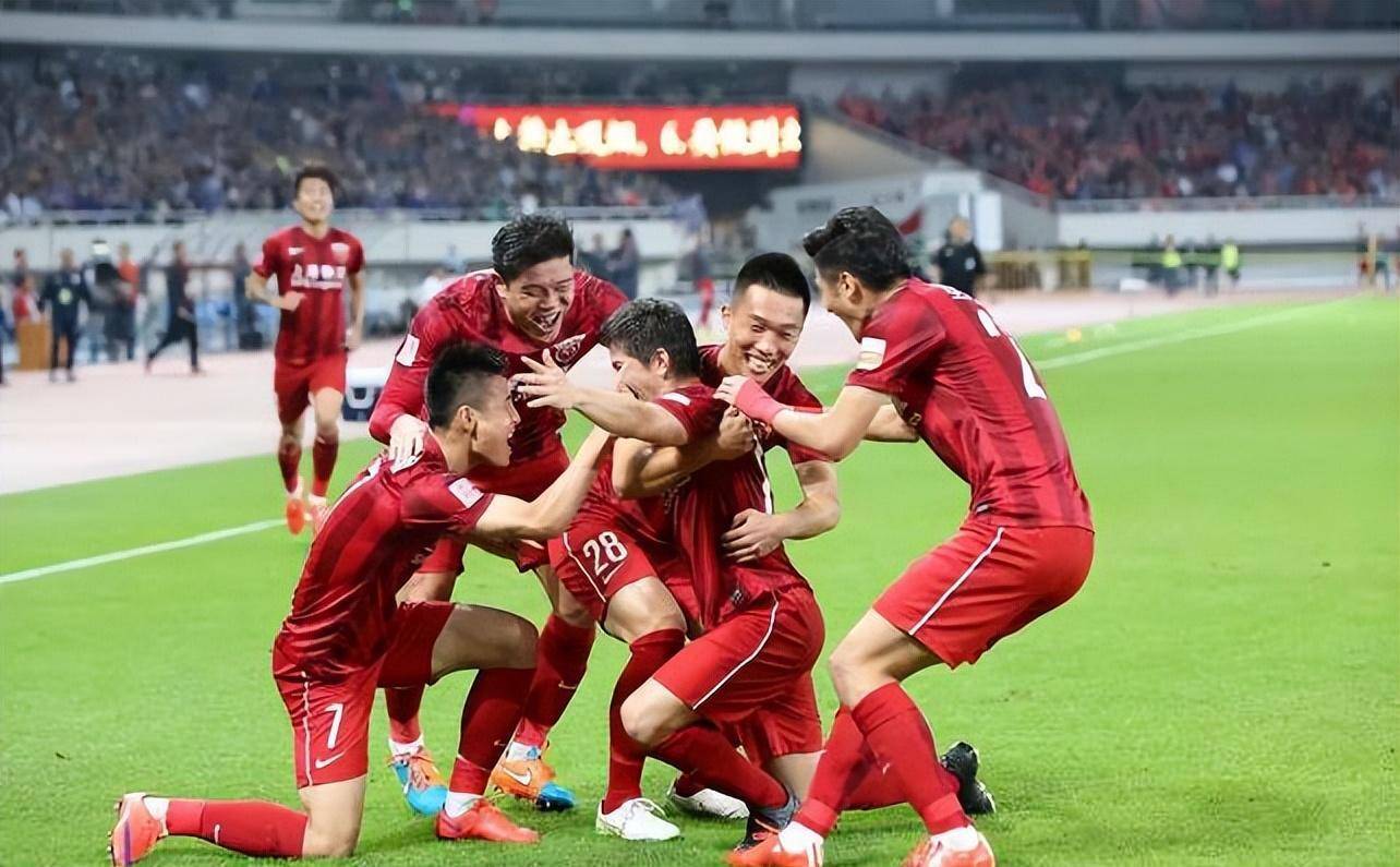 包含上海上港客场不敌大连实德,遭遇困境的词条 包含上海上港客场不敌大连实德,遭遇困境的词条