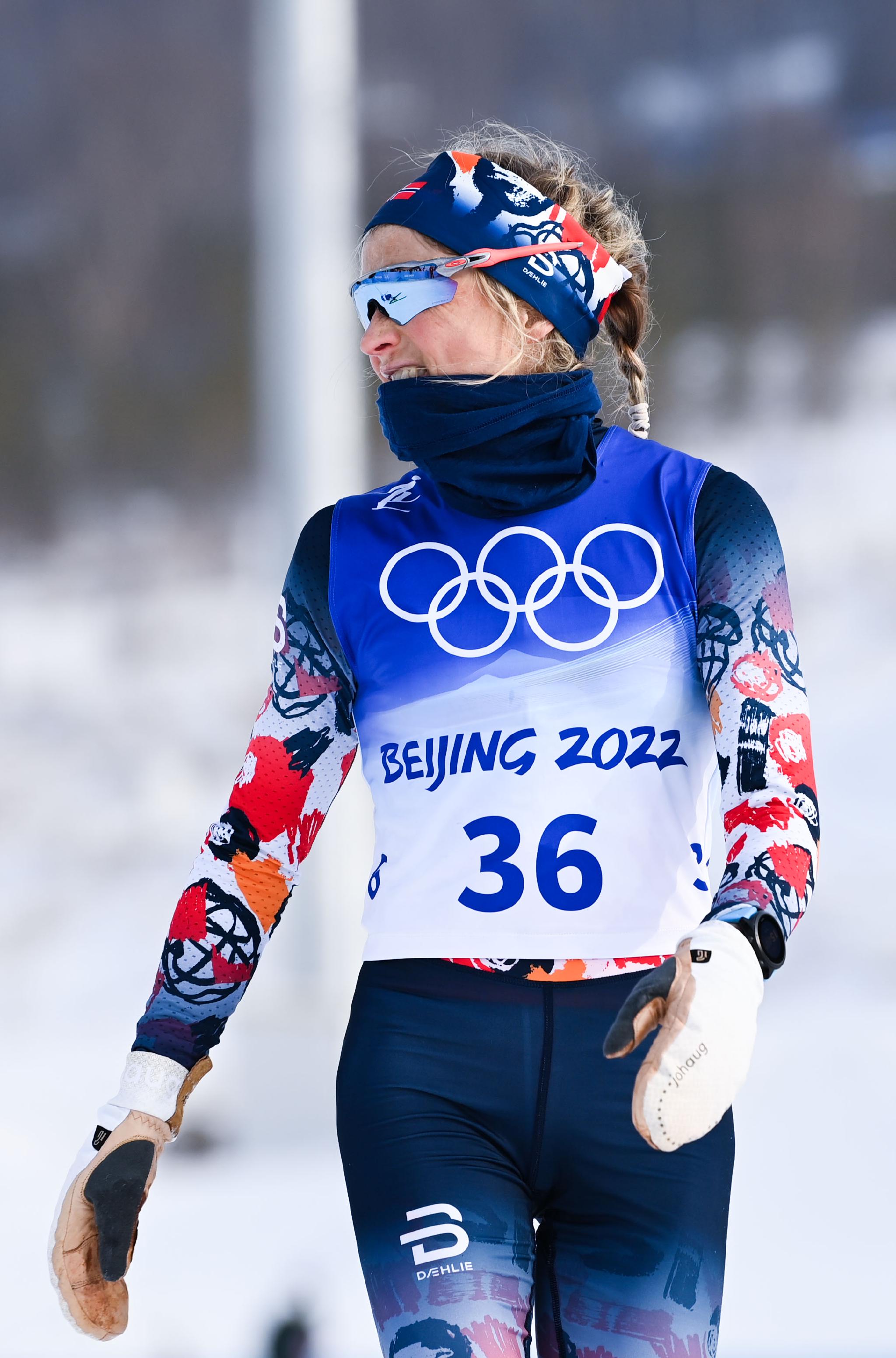 意大利滑雪选手成功夺冠，实力碾压