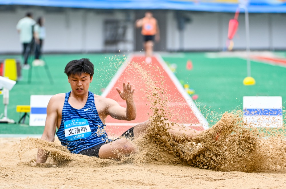 田径比赛现场的紧张气氛，置身其中令人激动的简单介绍