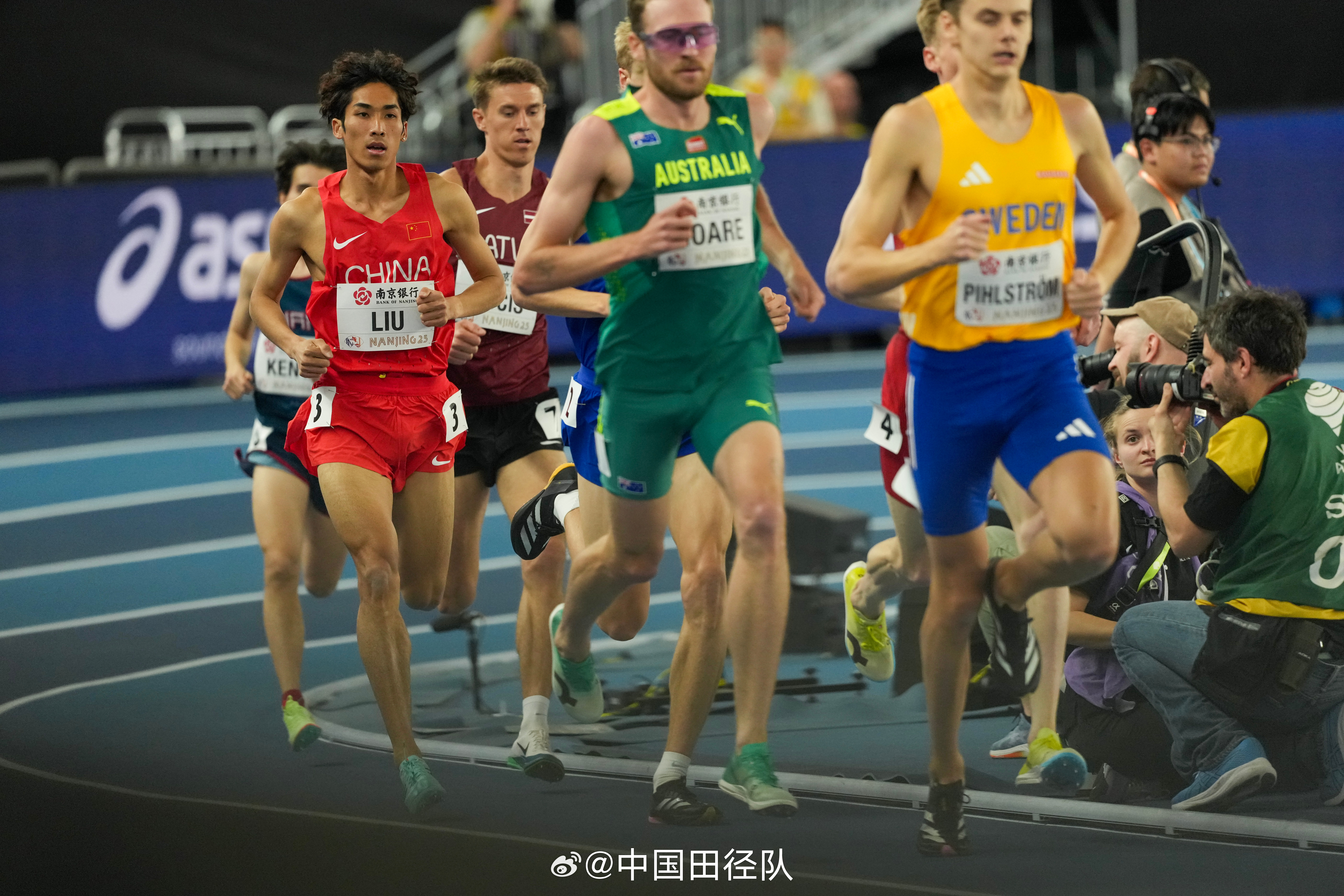 包含一场经典之战！田径点燃球迷热情的词条