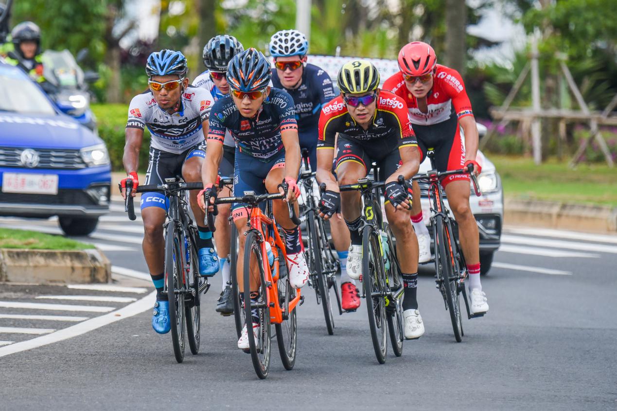 日本队鏖战马来西亚队,辛杜刷新纪录 日本队鏖战马来西亚队,辛杜刷新纪录
