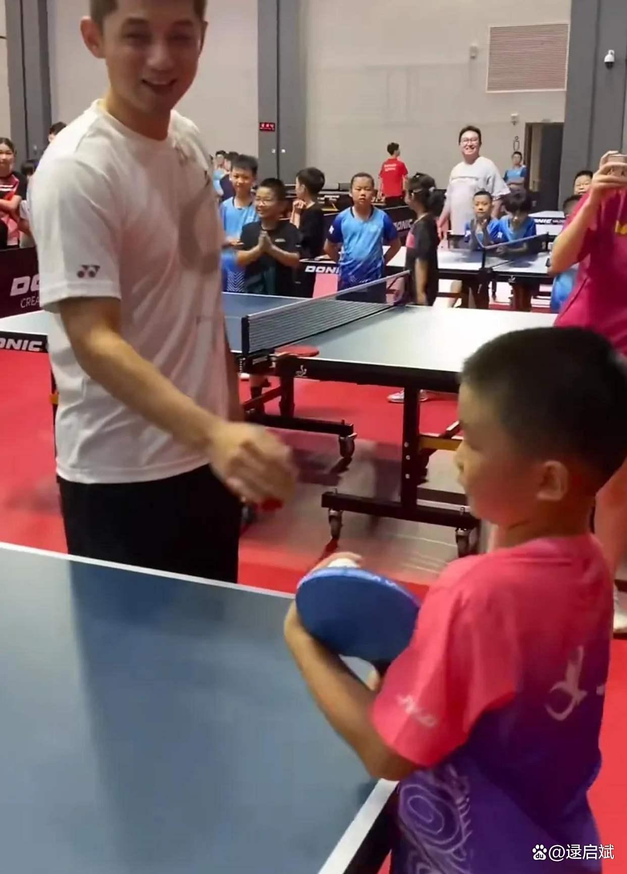 德国队力克奥地利队，张继科惊艳四座