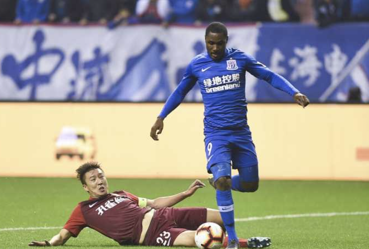 精心布阵助客队反超比分,主队三连败 精心布阵助客队反超比分,主队三连败