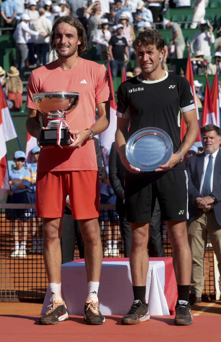 戴维斯杯完胜蒙特卡洛大师赛，西西帕斯点燃赛场