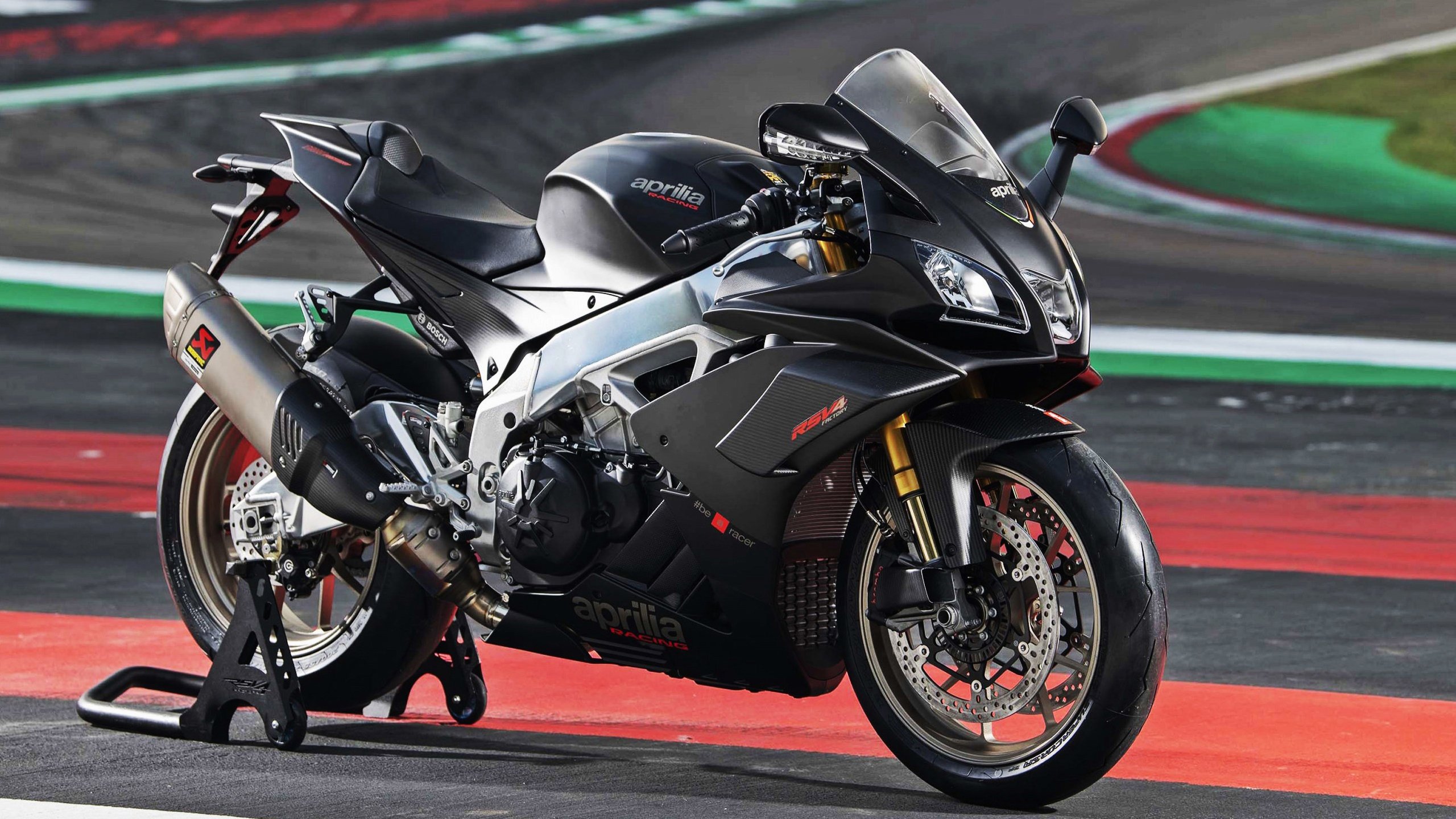 时间裂缝中的英雄，从阿尔及利亚的加时鏖战到加克波的德甲接管时刻