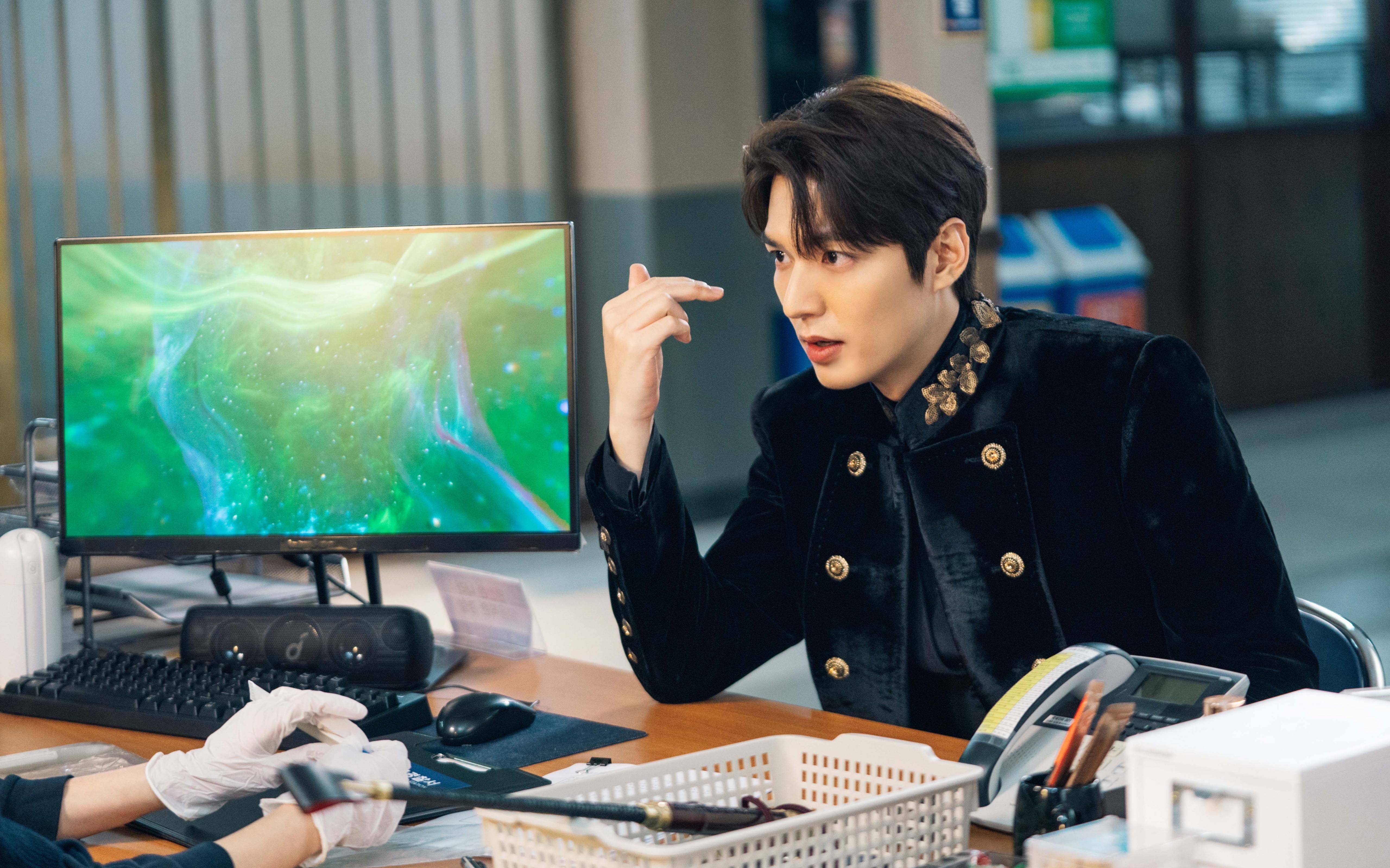 节奏之主，库里的独舞与独行侠的意外翻盘