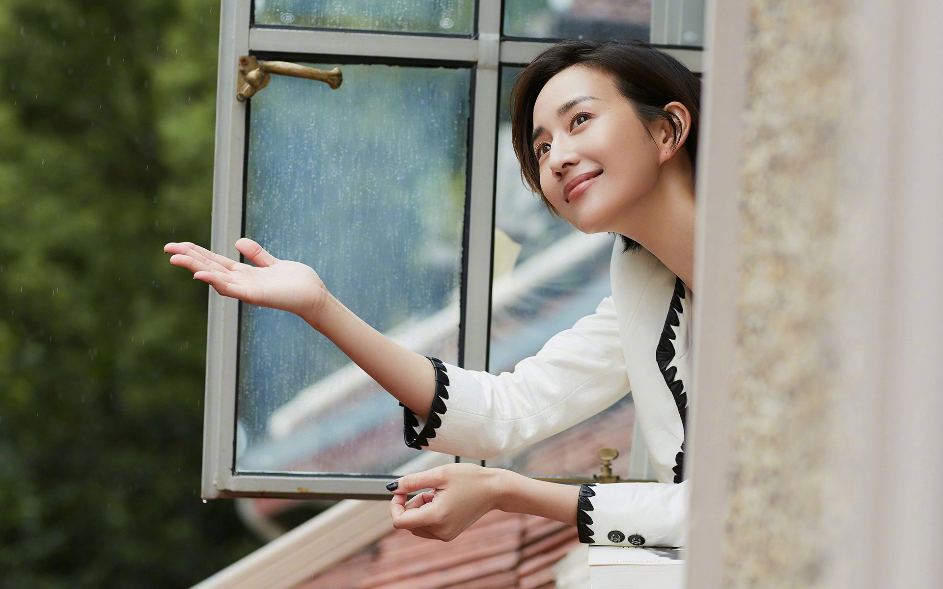 逆袭之光，F1巴林揭幕战，美国小将绝地反击终结荷兰王朝