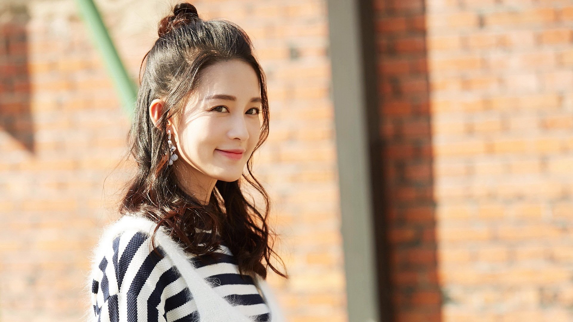 唯一性展现，巴拉圭节奏掌控拜仁，奥亚尔萨瓦尔成关键先生